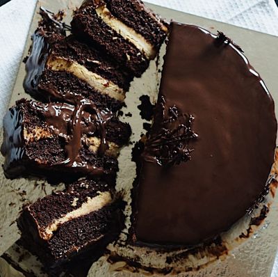 Cokelat Pekat, Tekstur Lembut: Ini Dia Chocolate Decadence Cake!