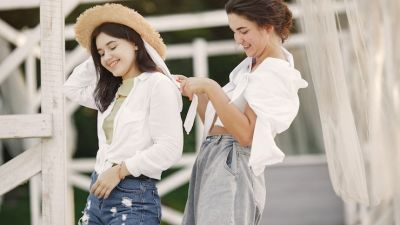 Panduan Memilih Bahan Pakaian Ideal untuk Cuaca Lembap di Indonesia