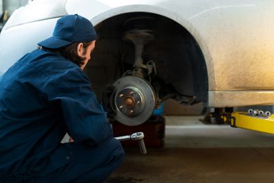 Rem Blong Bisa Terjadi Kapan Saja, Ini Kesalahan Pengemudi Mobil