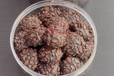 Resep Black Chocolate Cookies Anti Gagal: Kukis Hitam Renyah dengan Cokelat Lumer