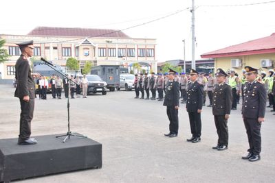 39 Personel Polres Bone Terima Satyalancana dari Presiden atas Pengabdian Panjang