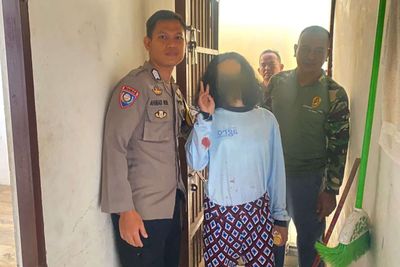 Ibu di Bone Tewas Ditikam Putri Kandungnya Saat Salat Subuh, Pelaku Diduga ODGJ