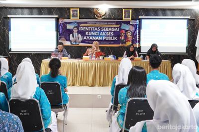 Dukcapil Jakarta Pusat Gelar Sosialisasi di SMKN 44: Siapkan Generasi Muda Tertib Administrasi Sejak Dini