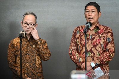 Breaking News! Ketua Dewan Komisioner OJK Nyatakan Mundur, Ada Apa?
