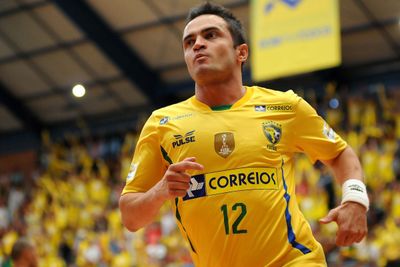 Siapa yang Terbaik? Mengulas Prestasi 5 Dewa Futsal Dunia yang Kamu Harus Tau!