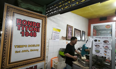 Ronde Titoni, Kedai Legendaris Sejak 1948 yang Menghangatkan Malam Kota Malang