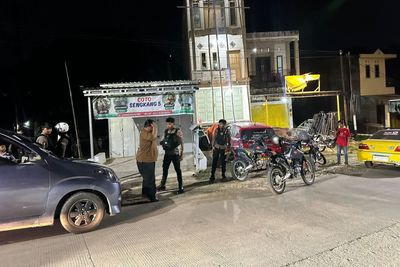 Remaja di Wajo Diserang OTK Pakai Badik Saat Makan Coto, Ayah Ikut Jadi Korban