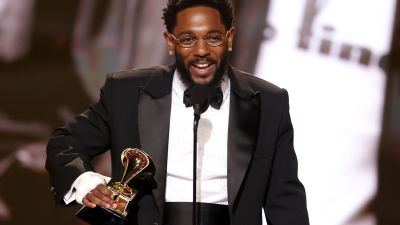Kendrick Lamar Kuasai Grammy Awards ke-68 dengan Lima Piala Bersejarah