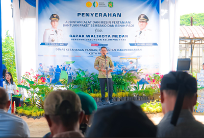 Petani Medan Terima Alsintan dan Benih, Produktivitas Pertanian Diharapkan Meningkat