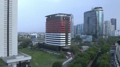 KPK Amankan Uang Miliaran Rupiah dan Logam Mulia dalam OTT di Bea Cukai