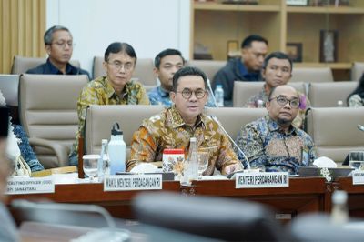 Raker dengan DPR RI, Mendag Bahas Penguatan Industri Baja Nasional hingga Perlindungan Konsumen