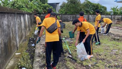Dukung Program Presiden, Polres Malinau Gelar Aksi Bersih-Bersih Pasar Induk