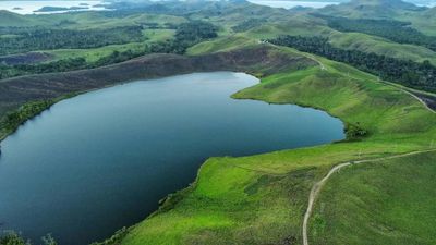 Danau Imfote, Pesona Danau Love yang Memikat di Jayapura