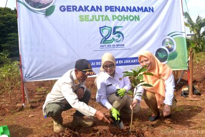Peduli Lingkungan, BBPOM Jakarta Canangkan Gerakan Penanaman Sejuta Pohon demi Masa Depan Ekosistem yang Lebih Sehat