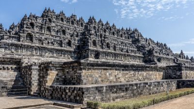 Menelusuri Situs Kuno yang Dipenuhi Misteri dan Kepercayaan Lain Dimensi