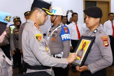 Oknum Polisi di Makassar Dipecat Tidak Hormat Akibat Bolos 500 Hari