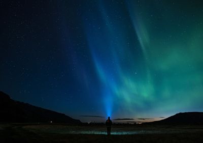 Waktu dan Lokasi Terbaik Melihat Aurora Borealis 2026, Fenomena Langit Paling Indah di Dunia