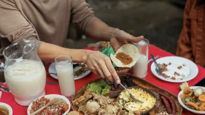 Trik Cerdas Sahur Agar Tidak Cepat Haus