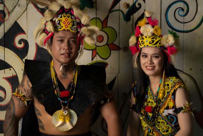 Menelusuri Identitas Suku Kutai dan Dayak di Kalimantan Timur Melalui Keunikan Bahasa dan Adat Istiadatnya