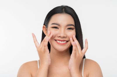 5 Tips yang Bikin Kulit Wajah Kamu Cerah Alami, Dijamin Efektif dan Anti Ribet
