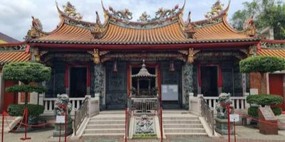 Berbagai Persiapan Imlek di Klenteng Tertua di Kota Padang yang Penuh Akan Makna: Meriahkan Dengan Lampion Dalam Menyambut Tahun Baru China