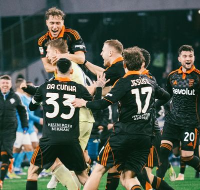 Kalahkan Napoli 7-6 via Adu Penalti, Como Melaju ke Semifinal Coppa Italia 2025 26