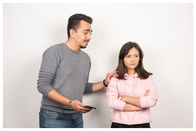 Daddy Issues Itu Apa, Sih? Ini Penyebab dan Dampaknya ke Hubungan yang Jarang Disadari