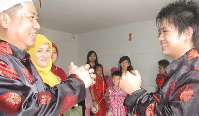 Apakah Muslim Tionghoa Boleh Merayakan Imlek? Ini Penjelasan Sejarah dan Budayanya
