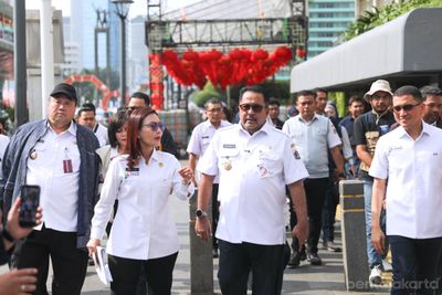 Pastikan Tak Ada Larangan Dagang di Glodok Jelang Perayaan Imlek, Rano Karno: Kita Atur Biar Makin Cuan!