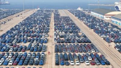 Revolusi Kendaraan Listrik Dorong Penjualan Mobil Bensin di China Turun Drastis