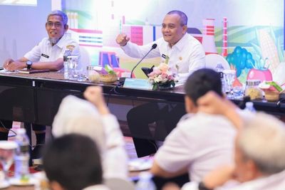 Antisipasi Kenaikan Harga Bahan Pokok, Luthfi Minta Bupati dan Wali Kota Untuk Membuat Dashboard Informasi