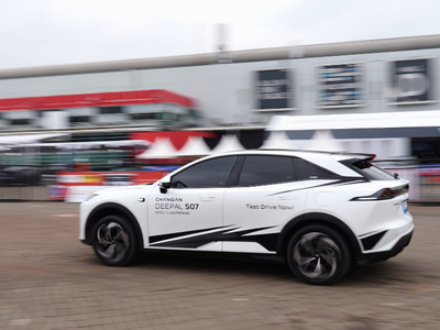 Changan Lumin dan Deepal S07 Bikin Penasaran Pengunjung IIMS 2026
