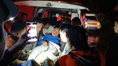 Jember Dikepung Banjir Sejak Siang, 8 Kecamatan dan 17 Desa Terdampak, Evakuasi Warga Berlangsung Hingga Dini Hari
