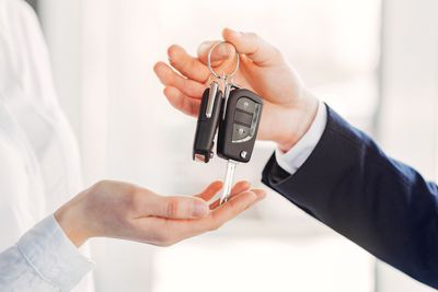 5 Rental Mobil di Mimika Lengkap dengan Ulasan dan Nomor yang Bisa Dihubungi