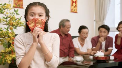 Tradisi Angpao dalam Perayaan Tahun Baru Imlek di Indonesia