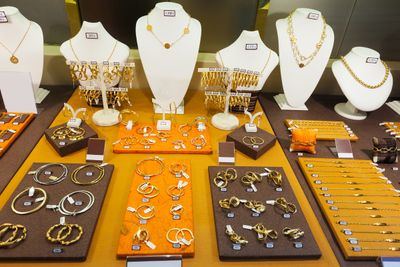 Warga Wajo-Sidrap Doyan Beli Emas Bikin Harga Melejit, Inflasi Semakin Menyala