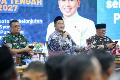 Jateng Fokus Kembangkan Wisata Ramah Muslim dan Ekonomi Halal di 2027