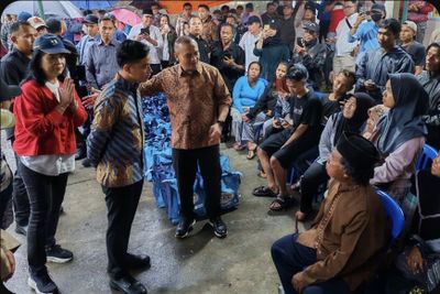 Bencana dan Kebijakan: Kunjungan Gibran Rakabuming Raka ke Pengungsian Tembalang