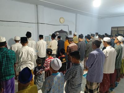 Ribuan Jemaah di Jember Awali Salat Tarawih dan Puasa Ramadan 1447 H Lebih Dini, Ini Dasar Perhitungannya
