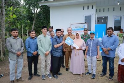 2 Rumah Tahan Gempa Diserahkan untuk Dhuafa di Blang Bintang