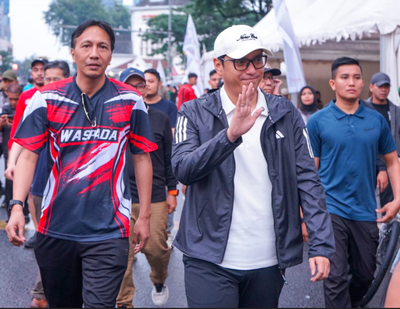Ribuan Warga Meriahkan Jalan Santai HUT ke-79 Waspada Bersama Wali Kota Medan