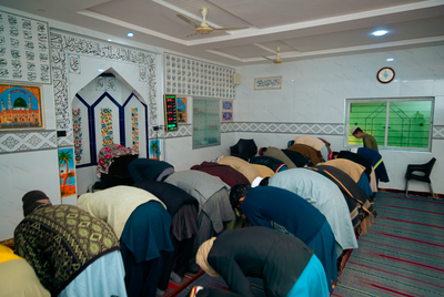Lafal Niat Sholat Tarawih yang Benar, Lengkap dengan Arab, Latin, dan Artinya