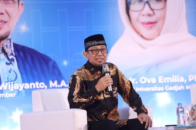 Hadiri Pembukaan Semarak Ramadhan di UGM, Ustaz Wijayanto : Jadikan Orang Tua Sebagai Wasilah Menuju Surga