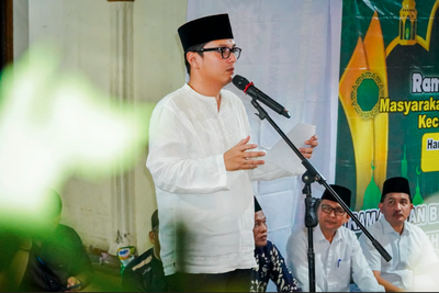 Punggahan di Medan Amplas, Rico Waas Salurkan Bantuan untuk Masjid Ikhwanul Muslimin