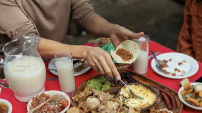 Pilihan Takjil Sehat untuk Berbuka Puasa yang Menyegarkan