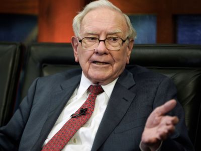 Kisah Warren Buffett, Sang Peramal dari Omaha yang Menaklukkan Dunia Investasi