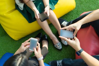 Tips Aman Internet dan Media Sosial untuk Anak