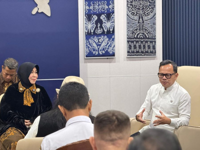 Illiza Sa aduddin Djamal Bahas Kota Pusaka Nasional Bareng Bima Arya