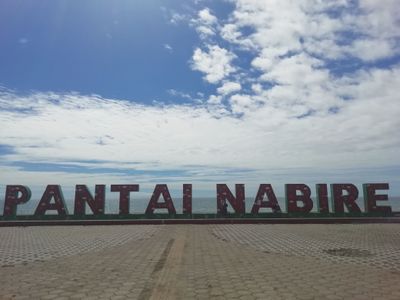 Pantai di Nabire yang Cocok untuk Ngabuburit