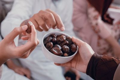 Jadwal Buka Puasa Tanah Bumbu Hari Ini & Jam Magrib Terbaru 2026